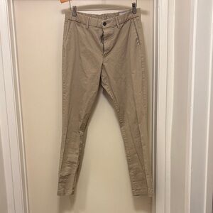 GAP Men's Khaki Chinos Straight Fit 32x30